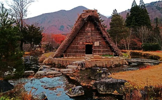 Una ejemplo de construcción de la aldea de Shirakawa. 