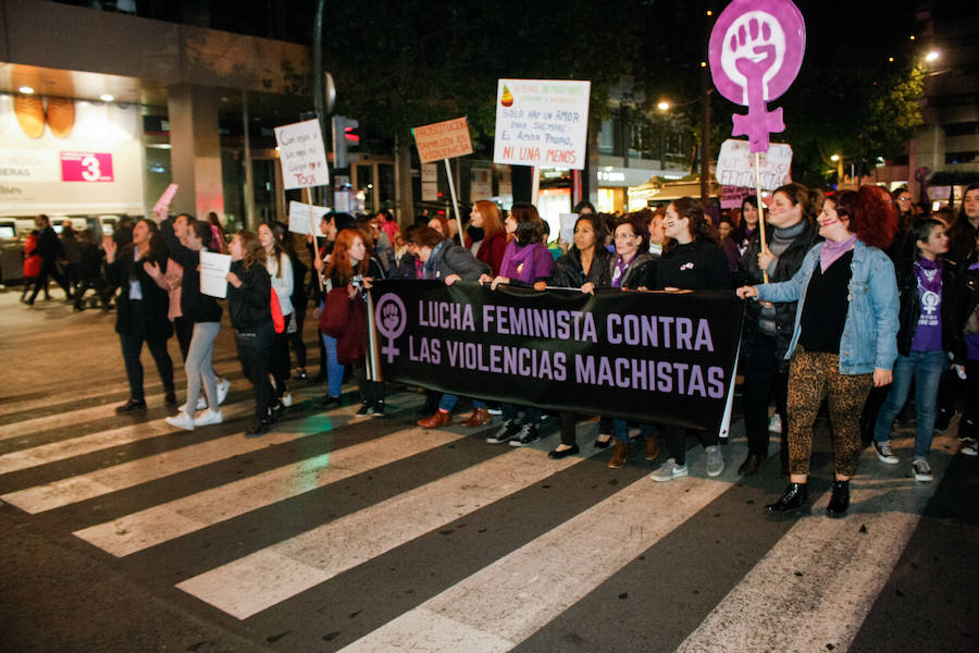 Cientos de personas reclaman «políticas públicas» que atajen de una vez por todas los crímenes contra las mujeres