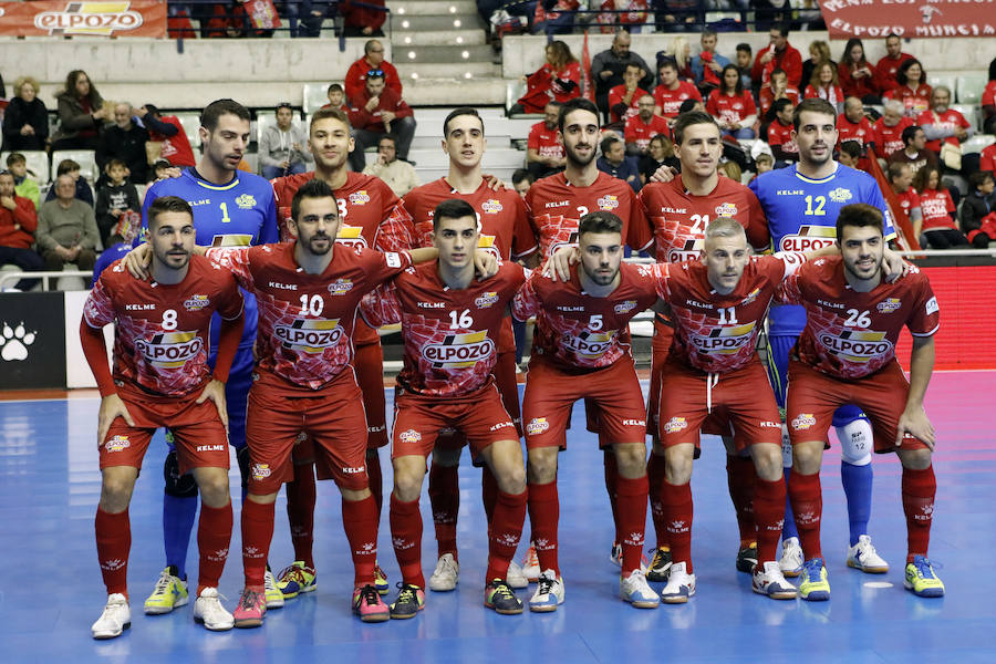 El conjunto de Duda resuelve en los últimos minutos el choque en el que celebró sus mil partidos