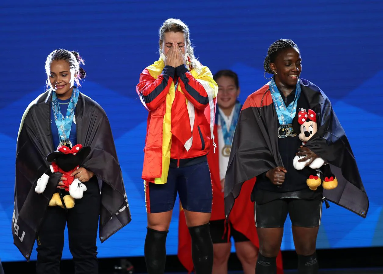 Lydia Valentin ha conquistado el Mundial de halterofilia y la Triple corona con las tres medallas de oro en arrancada, dos tiempos y total.