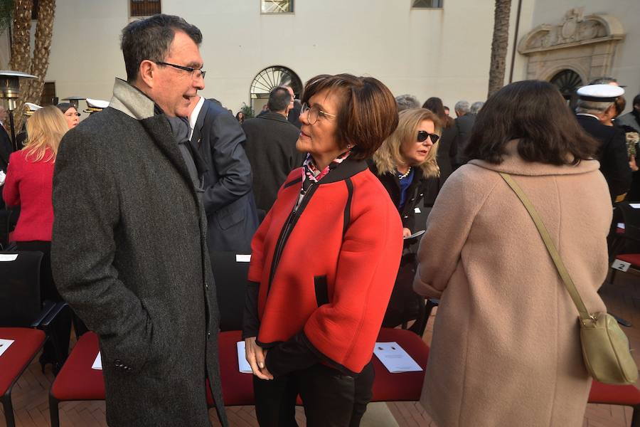 El presidente regional, Fernando López Miras, aseguró este martes, durante el acto de conmemoración del Día de a Constitución , que "mi compromiso es seguir defendiendo y mejorando" la Carta Magna. Para ello abogó "por el espíritu del 78" y por los "consensos". López Miras subrayó que "ningún español es mejor que otro por haber nacido en una u otra Comunidad Autónoma".