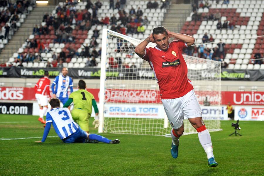 Los granas se dejan dos puntos en casa ante un Lorca atrevido que se pudo llevar la victoria y da un paso atrás en la lucha por el 'playoff'