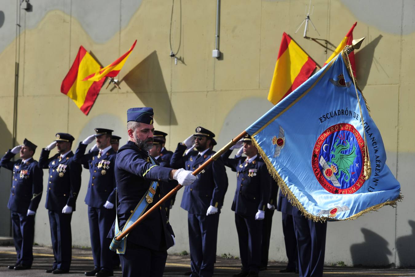 El acuartelamiento aéreo de Sierra Espuña acogió este domingo el acto conmemorativo de la festividad de la Virgen de Loreto, Patrona del Ejército del Aire
