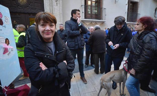 La diputada de Podemos María Giménez durante la protesta.