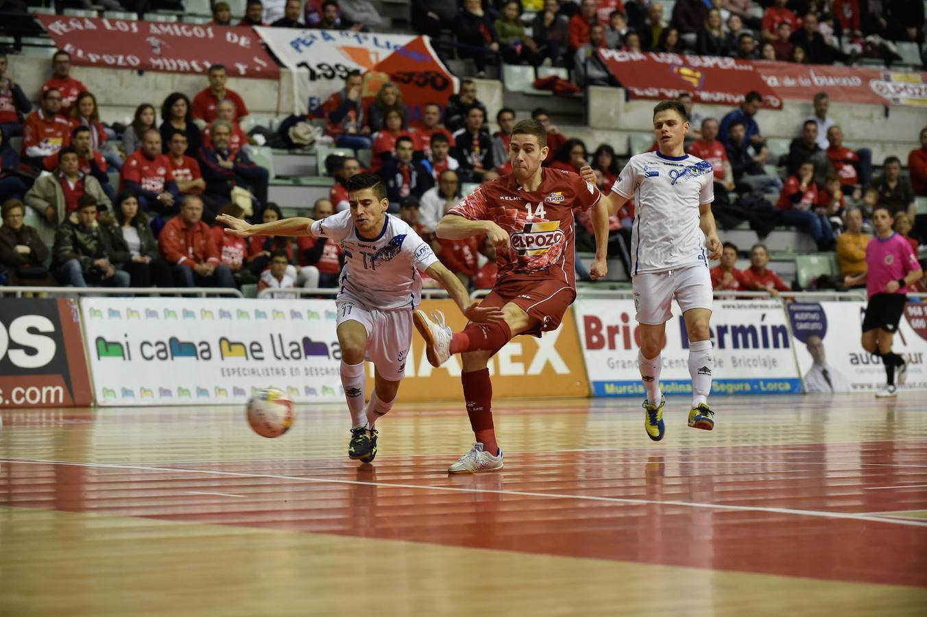 Con los ecos del 12-1 al Naturpellet Segovia, ElPozo se presentó este viernes de nuevo en casa, ante unos aficionados que volvieron a demostrar que los partidos contra los rivales de la zona baja no les atraen