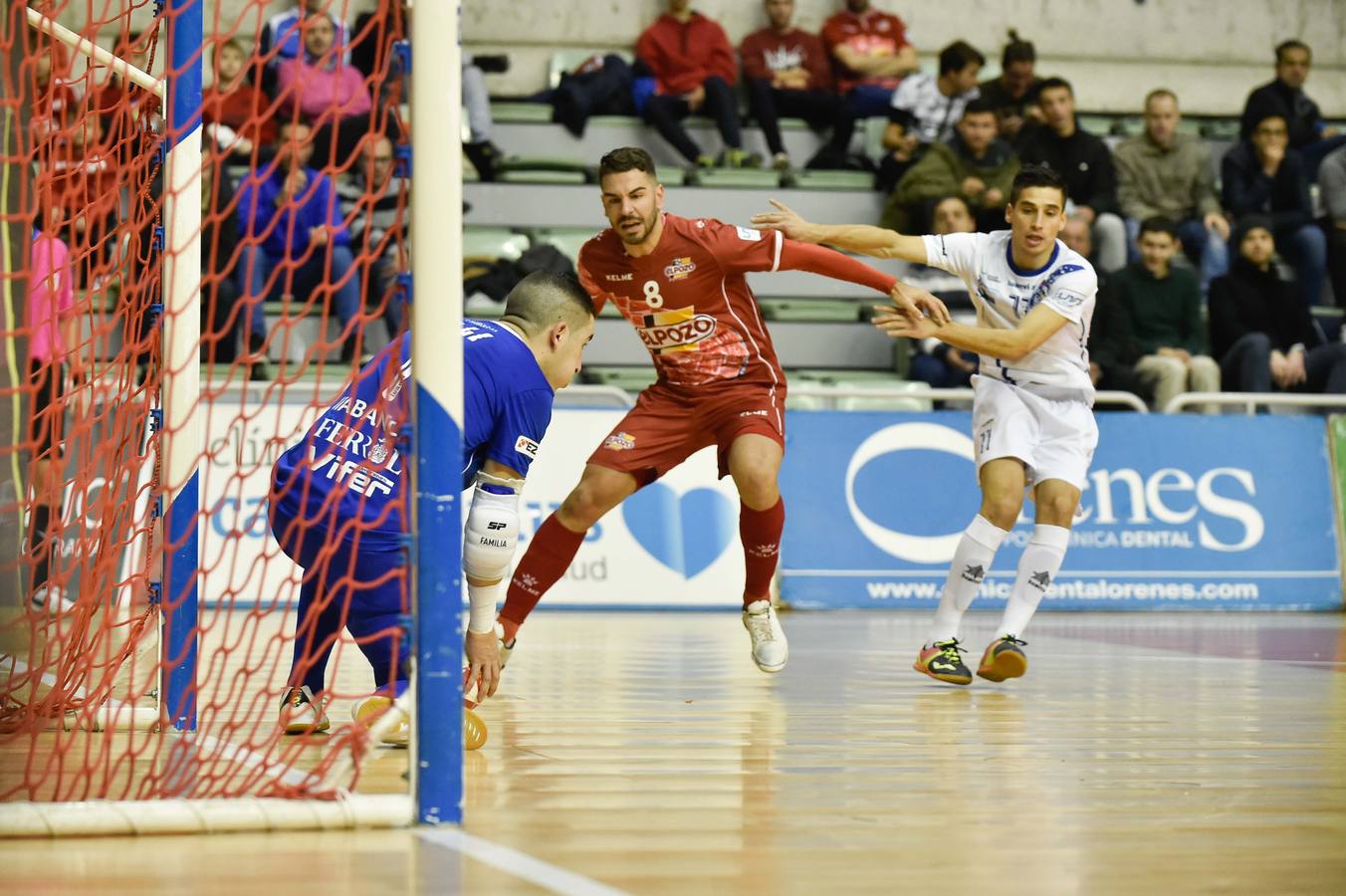 Con los ecos del 12-1 al Naturpellet Segovia, ElPozo se presentó este viernes de nuevo en casa, ante unos aficionados que volvieron a demostrar que los partidos contra los rivales de la zona baja no les atraen