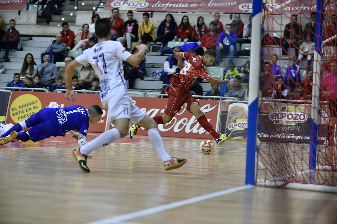 Con los ecos del 12-1 al Naturpellet Segovia, ElPozo se presentó este viernes de nuevo en casa, ante unos aficionados que volvieron a demostrar que los partidos contra los rivales de la zona baja no les atraen