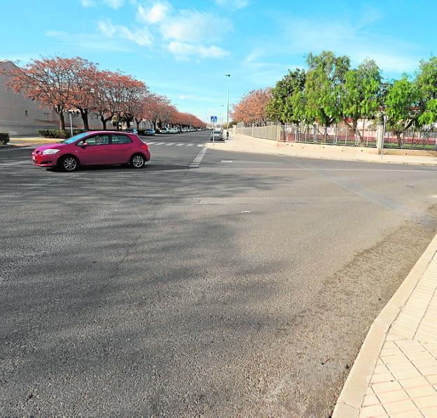 Cruce de la avenida Génova y la calle Turín.