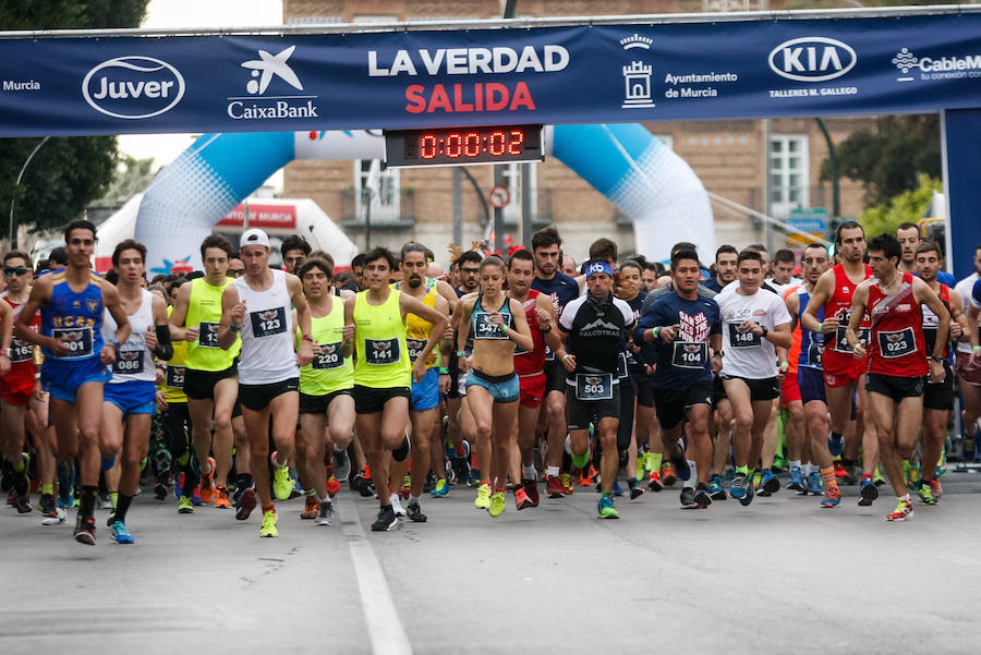 Miles de corredores se han dado cita para despedir el año corriendo en una multitudinaria prueba