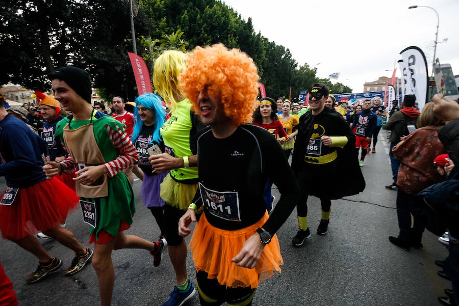 Miles de corredores se han dado cita para despedir el año corriendo en una multitudinaria prueba
