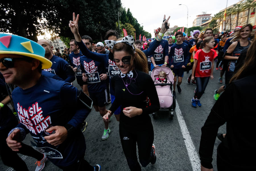 Miles de corredores se han dado cita para despedir el año corriendo en una multitudinaria prueba