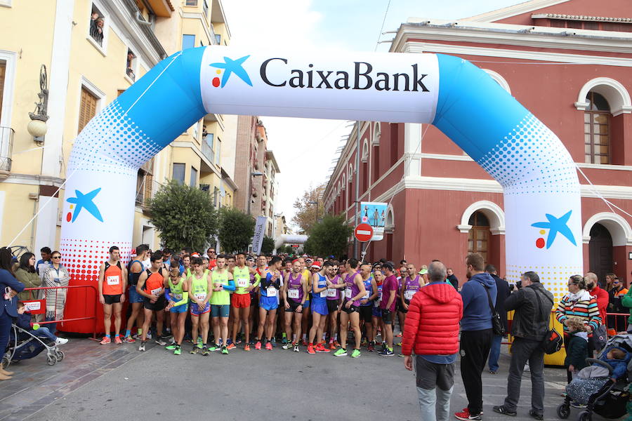 Cerca de mil corredores se han dado cita en la carrera que ha despedido el año en Lorca