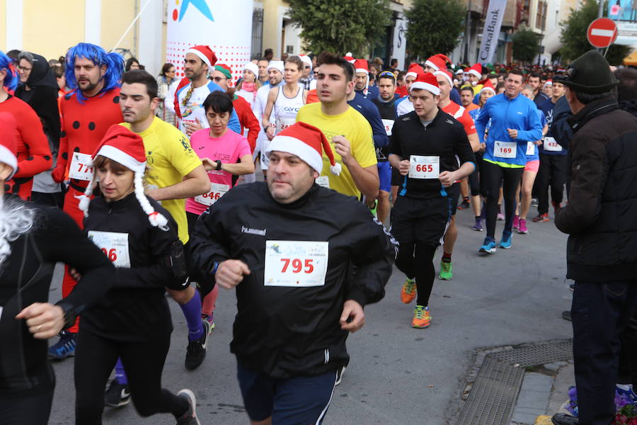 Cerca de mil corredores se han dado cita en la carrera que ha despedido el año en Lorca