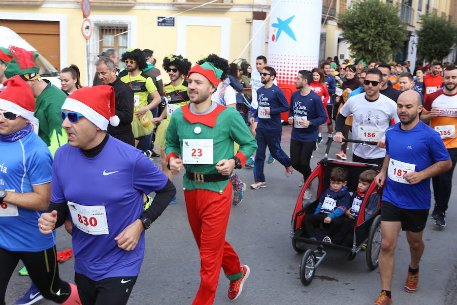 Cerca de mil corredores se han dado cita en la carrera que ha despedido el año en Lorca