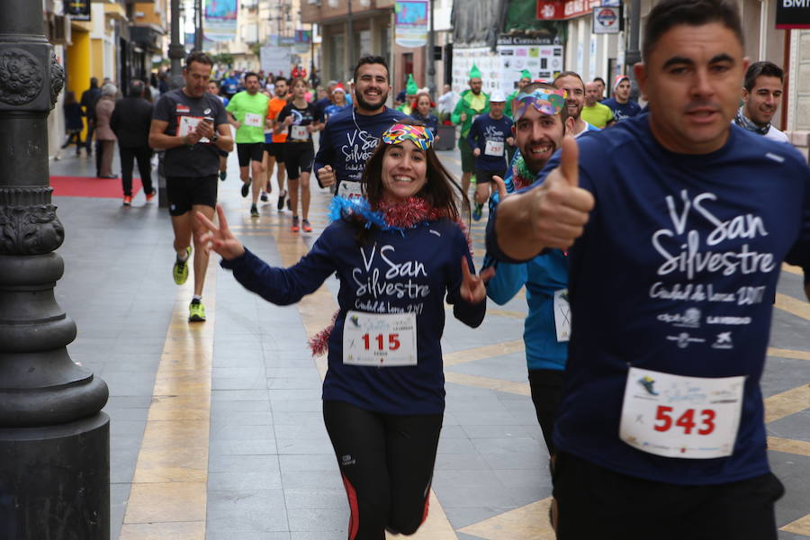 Cerca de mil corredores se han dado cita en la carrera que ha despedido el año en Lorca