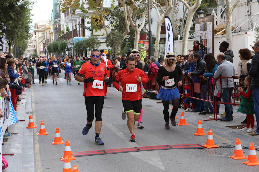 Cerca de mil corredores se han dado cita en la carrera que ha despedido el año en Lorca