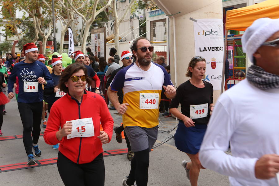 Cerca de mil corredores se han dado cita en la carrera que ha despedido el año en Lorca