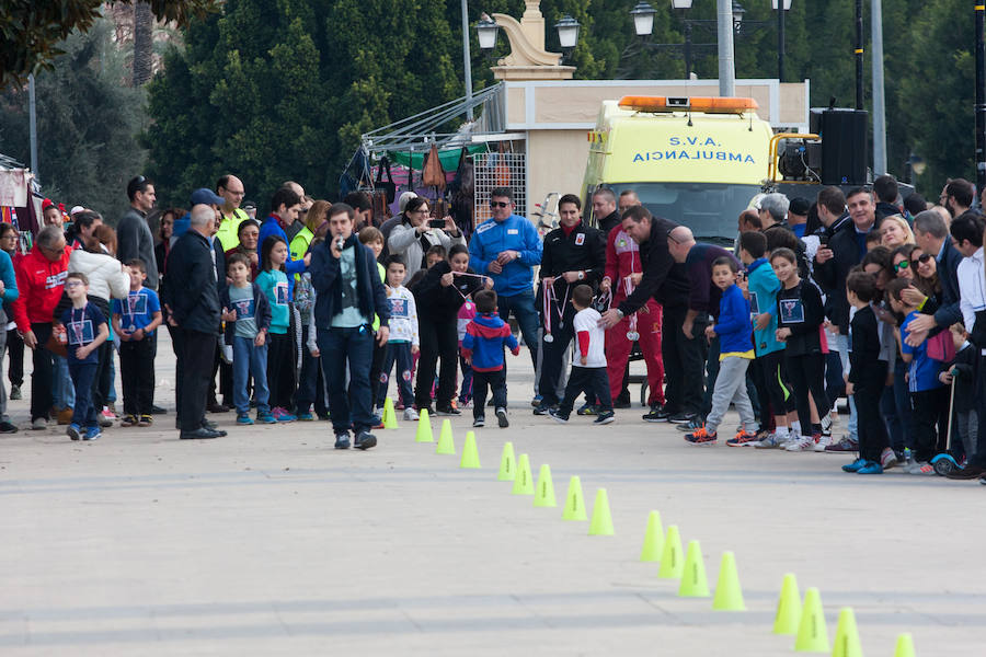 La prueba para niños de entre 5 y 11 años llenó el Malecón de carreras, saltos y lanzamientos