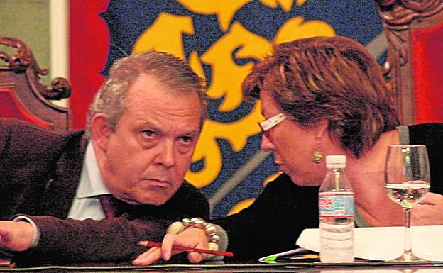 Agustín Guillén y Pilar Barreiro, en 2009.