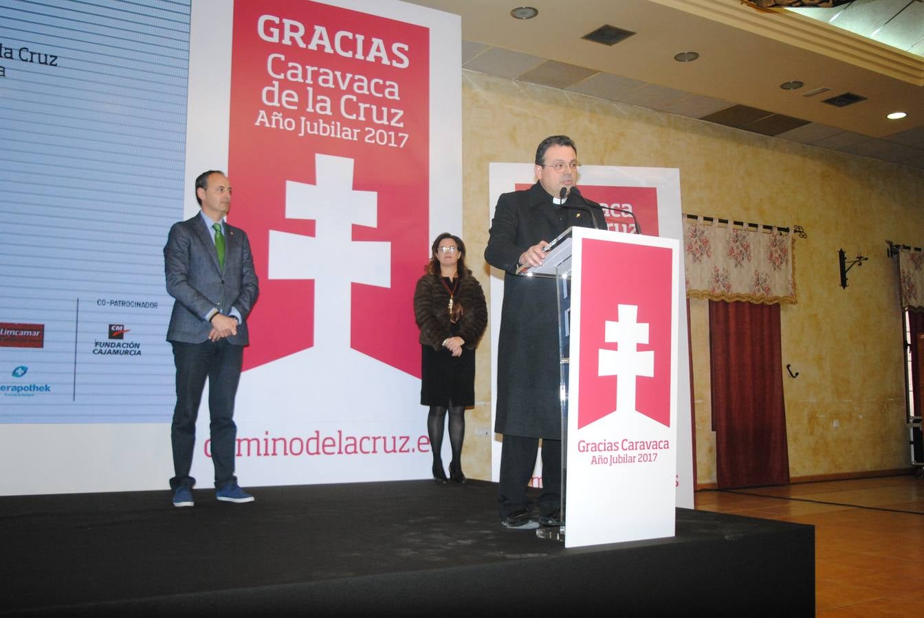 El presidente de la Comunidad agradece en el evento 'Gracias, Caravaca de la Cruz Año Jubilar 2017' el trabajo de la gente que ha hecho posible que este sea «el acontecimiento cultural, turístico y religioso más importante de España»