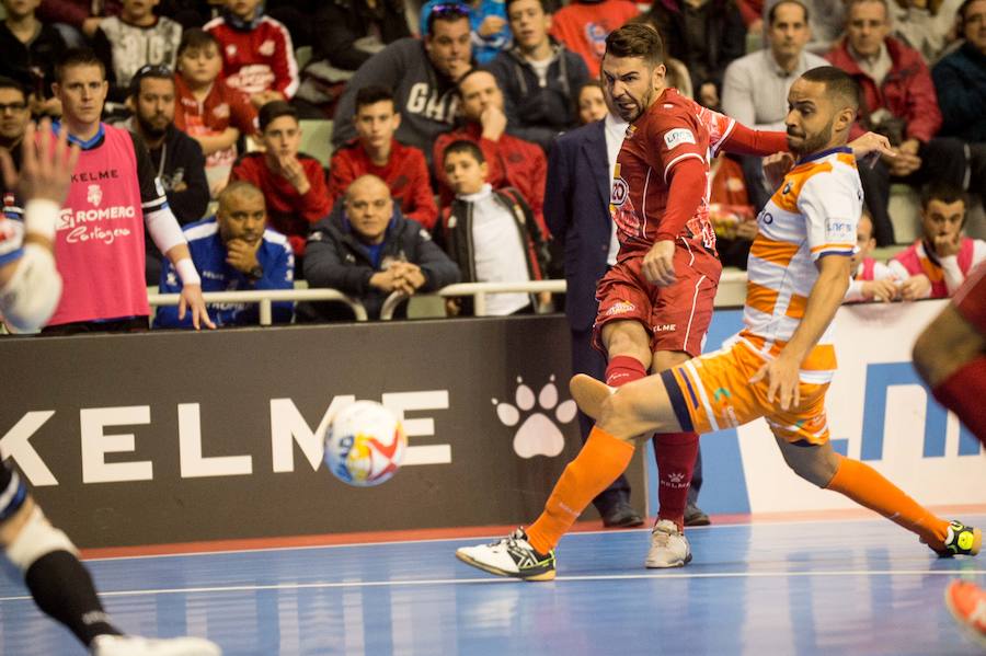 El conjunto de Duda remonta una desventaja de hasta tres goles y consigue llevarse un encuentro marcado por el debut de Xuxa y Fernando Drasler y las paradas de Raúl Jerez