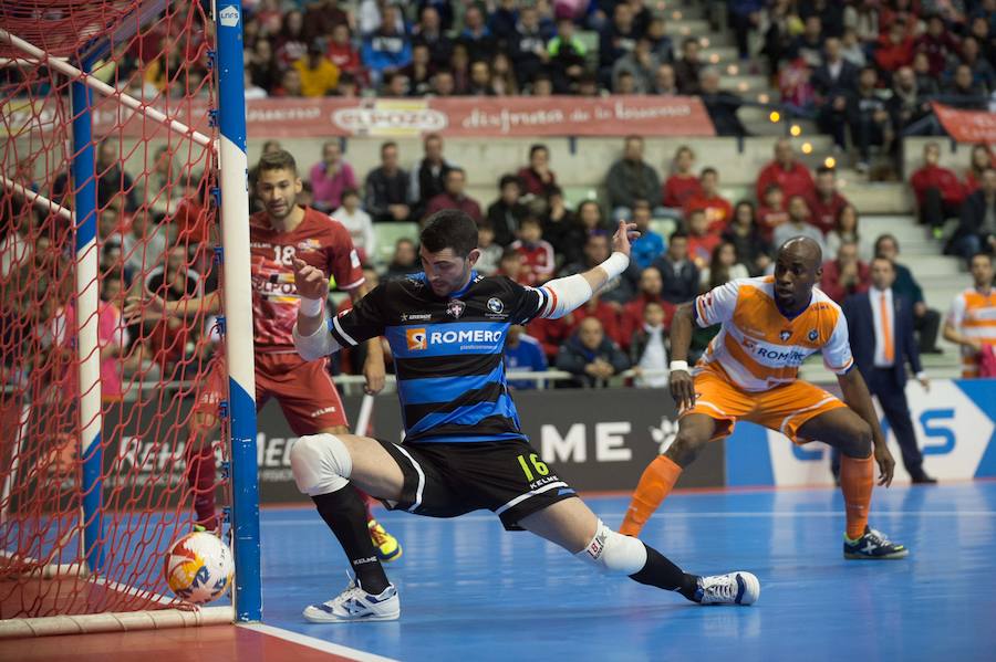 El conjunto de Duda remonta una desventaja de hasta tres goles y consigue llevarse un encuentro marcado por el debut de Xuxa y Fernando Drasler y las paradas de Raúl Jerez