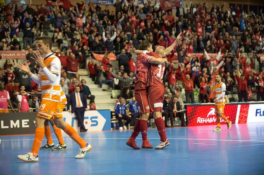 El conjunto de Duda remonta una desventaja de hasta tres goles y consigue llevarse un encuentro marcado por el debut de Xuxa y Fernando Drasler y las paradas de Raúl Jerez