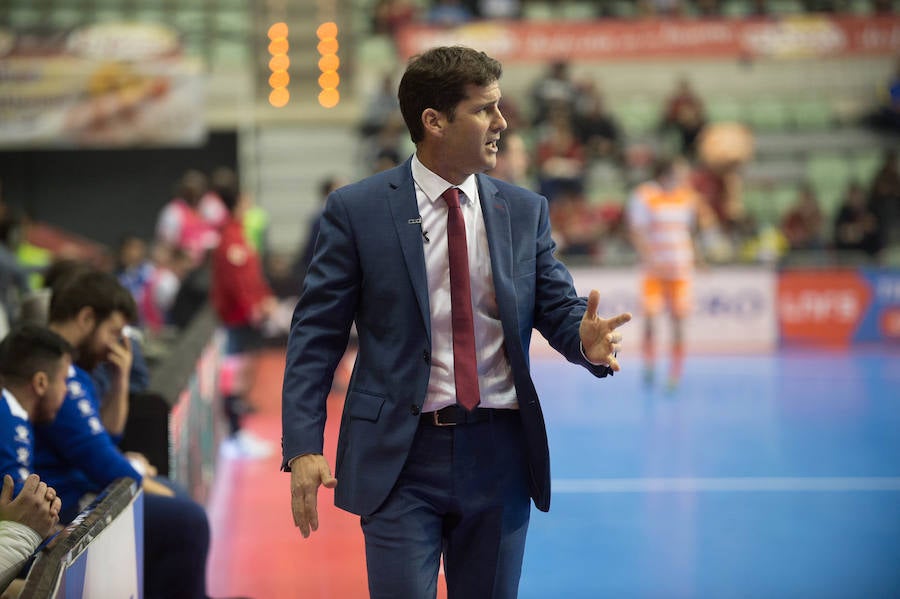 El conjunto de Duda remonta una desventaja de hasta tres goles y consigue llevarse un encuentro marcado por el debut de Xuxa y Fernando Drasler y las paradas de Raúl Jerez