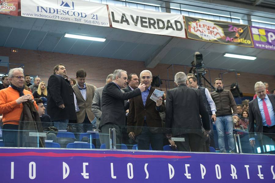 El conjunto de Duda remonta una desventaja de hasta tres goles y consigue llevarse un encuentro marcado por el debut de Xuxa y Fernando Drasler y las paradas de Raúl Jerez