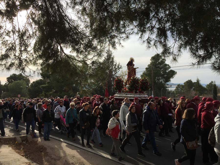 La fundación de la patrona cifró en 12.000 personas la asistencia a la romería, a pesar de la polémica por modificar la fecha