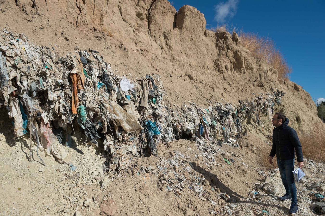 El Gobierno valenciano estudia aportar 1,3 millones; en febrero se retomarán los trabajos desmantelando una balsa de lixiviados