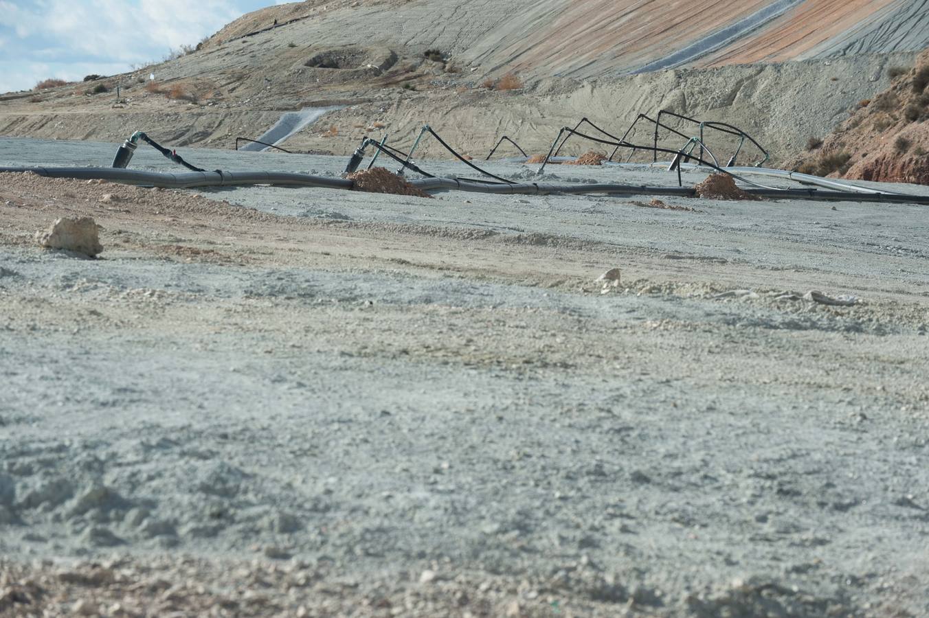 El Gobierno valenciano estudia aportar 1,3 millones; en febrero se retomarán los trabajos desmantelando una balsa de lixiviados