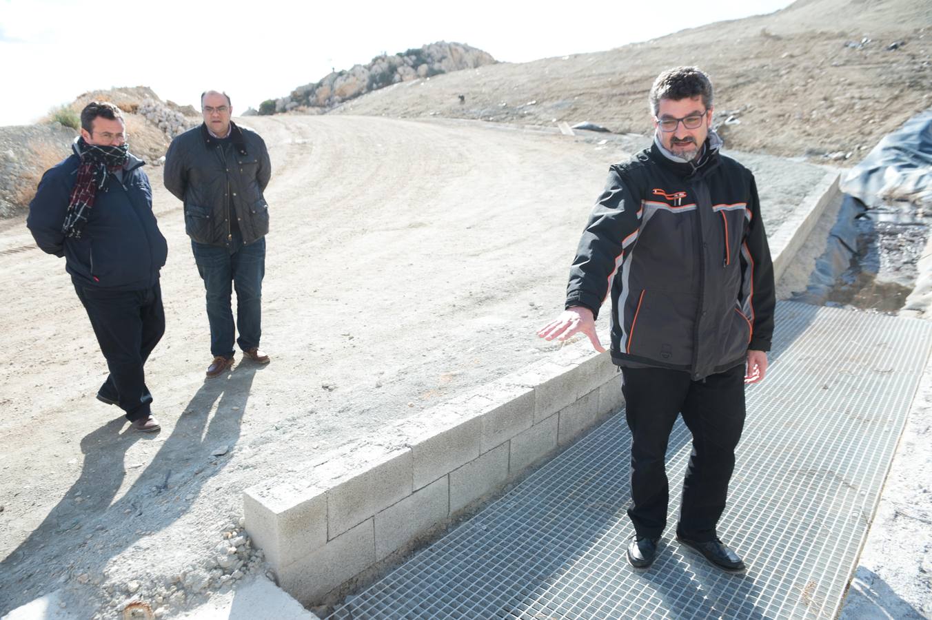 El Gobierno valenciano estudia aportar 1,3 millones; en febrero se retomarán los trabajos desmantelando una balsa de lixiviados