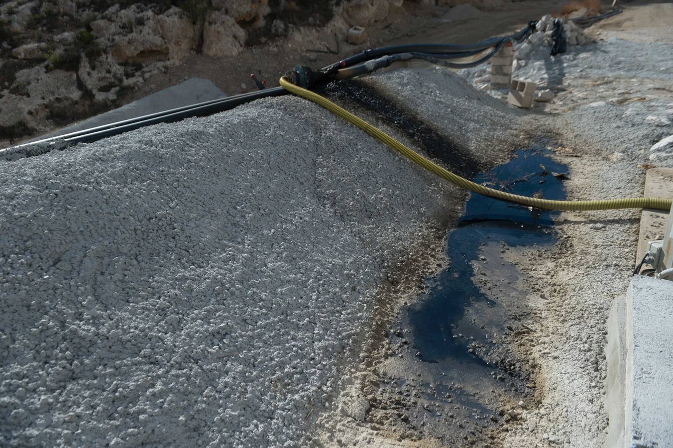 El Gobierno valenciano estudia aportar 1,3 millones; en febrero se retomarán los trabajos desmantelando una balsa de lixiviados