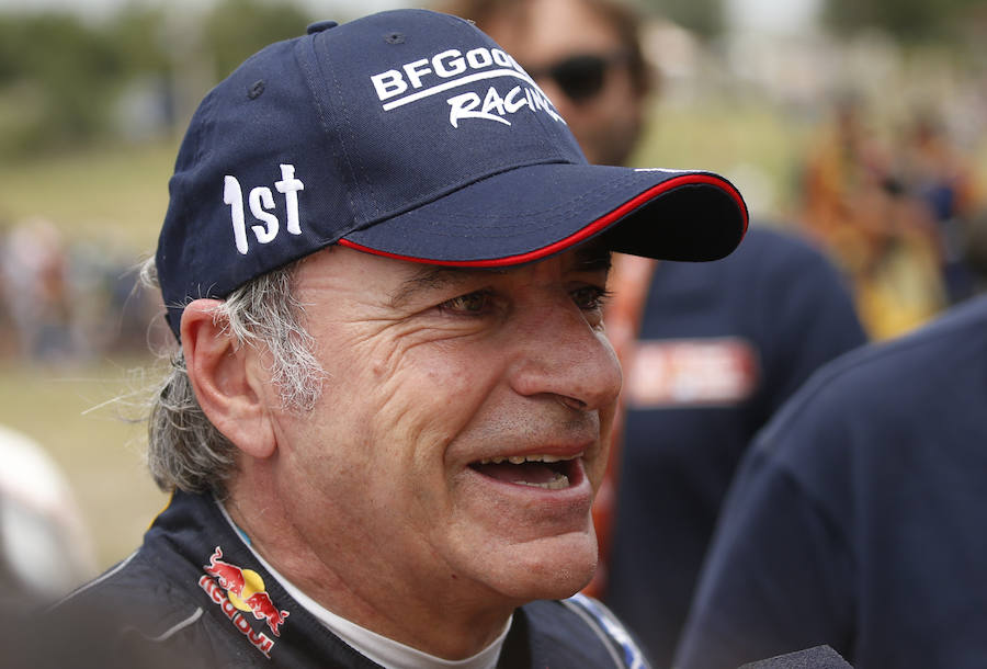 El español Carlos Sainz confirmó su victoria en la categoría de coches del Rally Dakar 2018, tras cinco ediciones consecutivas abandonando, con una gran fiesta en Córdoba (Argentina).