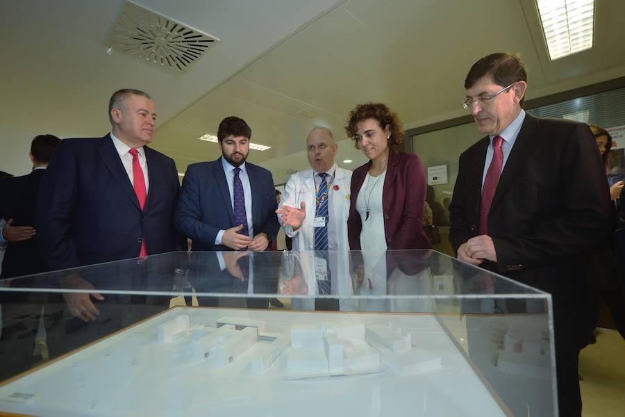 Dolors Montserrat puntualiza que el Ejecutivo central tiene «muy claro el camino a seguir» por lo que serán el resto de partidos de la oposición los que deberán sumarse ahora a este cambio de modelo