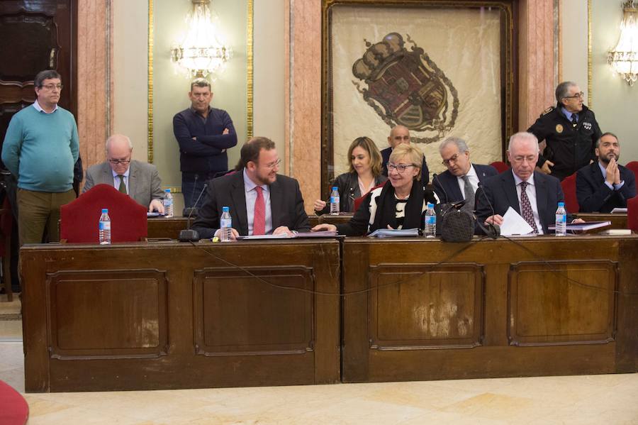 Roque Ortiz ya no es concejal del Ayuntamiento de Murcia después de que el Pleno haya tomado este jueves razón de la renuncia