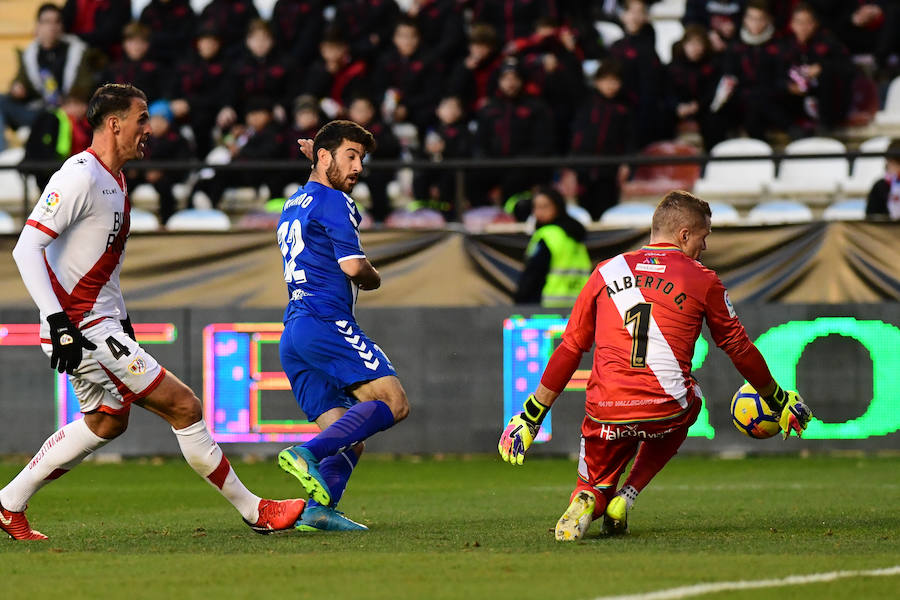 El conjunto de Fabri suma su octava derrota consecutiva, la más abultada de la temporada, y queda relegado al farolillo rojo de la Segunda División