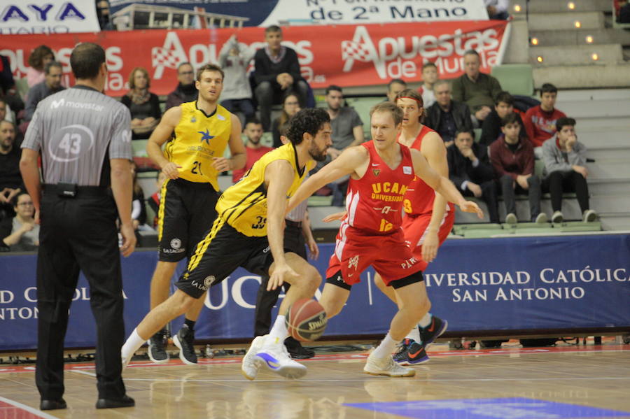 El equipo de Ibon Navarro suma su quinta victoria en los últimos seis partidos en un final de infarto contra un rival directo