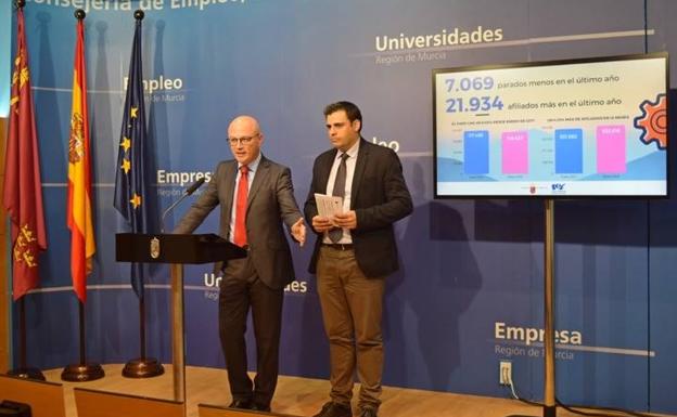 Juan Hernández y Alejandro Zamora, durante la presentación de los datos del paro, este viernes. 