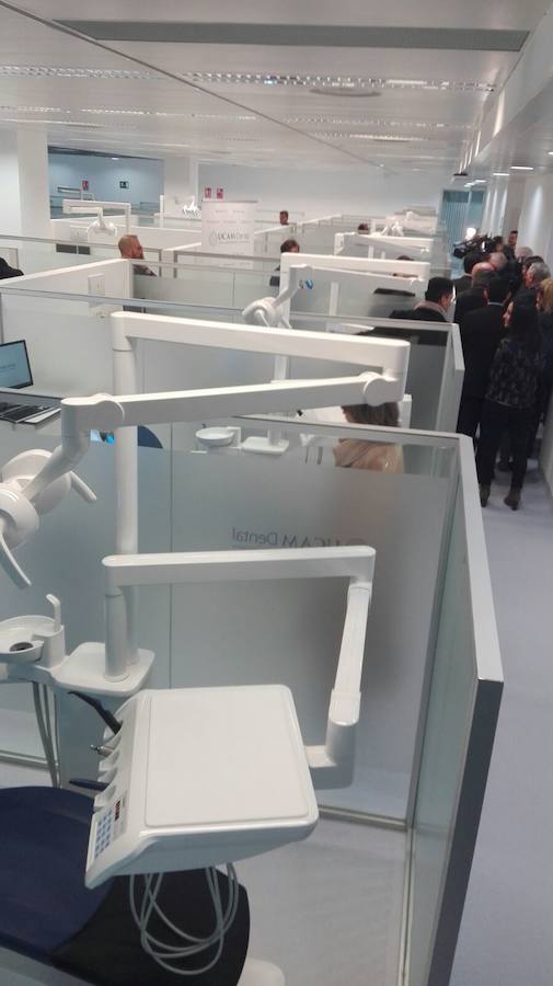 La Universidad Católica abre su primera clínica dental en el Centro de Ocio ZigZag de Murcia