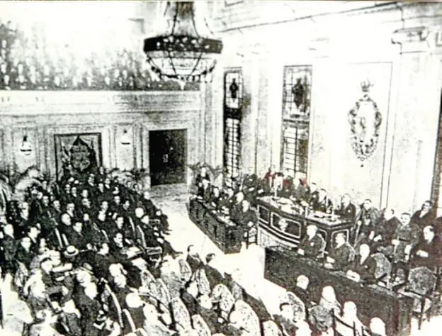 Constitución de la CHS, en el año 1926, en el Salón de Plenos municipal.
