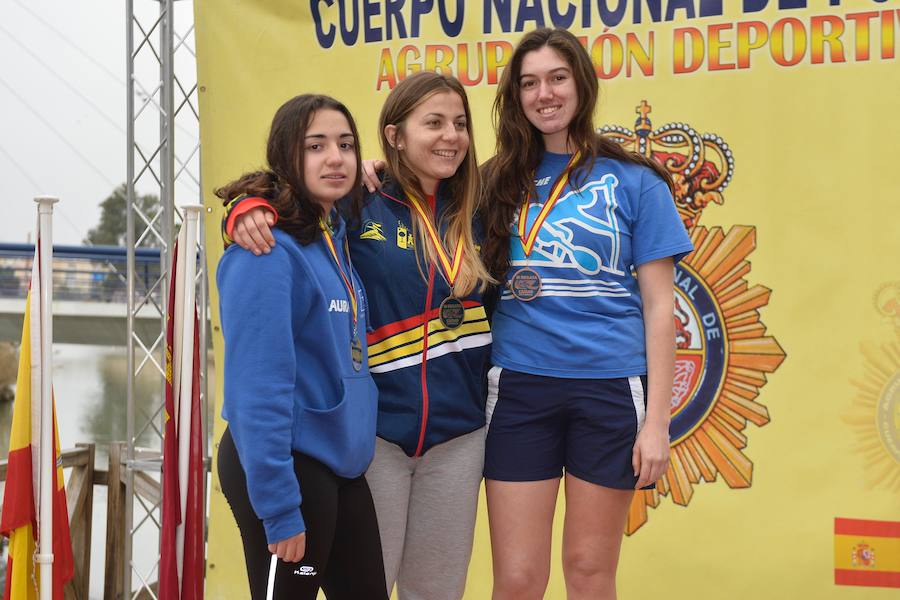 Más de 700 piragüistas participan en las carreras por el Segura