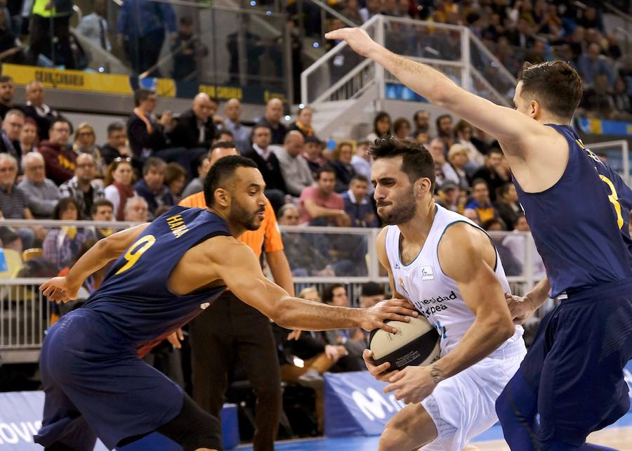 El Barcelona Lassa rompió la hegemonía del Real Madrid en la Copa del Rey, que acumulaba cuatro títulos consecutivos, con un marcador de 92-90.