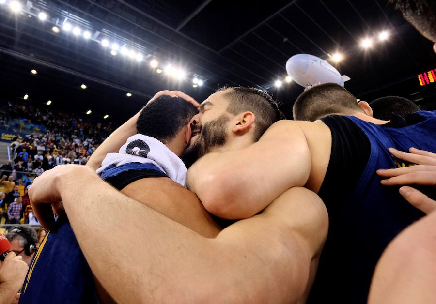 El Barcelona Lassa rompió la hegemonía del Real Madrid en la Copa del Rey, que acumulaba cuatro títulos consecutivos, con un marcador de 92-90.