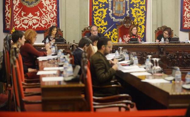 Reanudación del Pleno del lunes, por la tarde, sin José López ni los concejales de MC. 