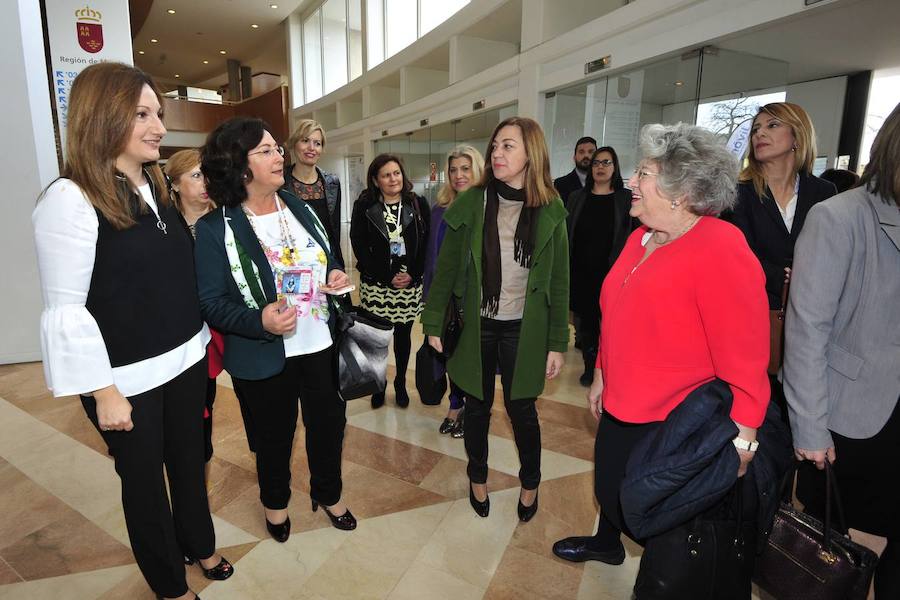 La presidenta de la Asociación Thader Consumo reclama la conciliación real y la cotización de las amas de casa para lograr la igualdad