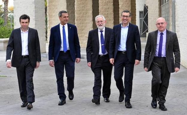 Pablo Artal, Pedro Lozano, Emilio Martínez, José Luján y José Antonio Gómez, candidatos a rector de la UMU. 