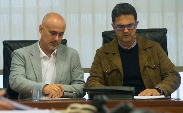 Comparecencia del presidente de la Federación, Juan Carrión, y el delegado en Murcia, David Sánche.