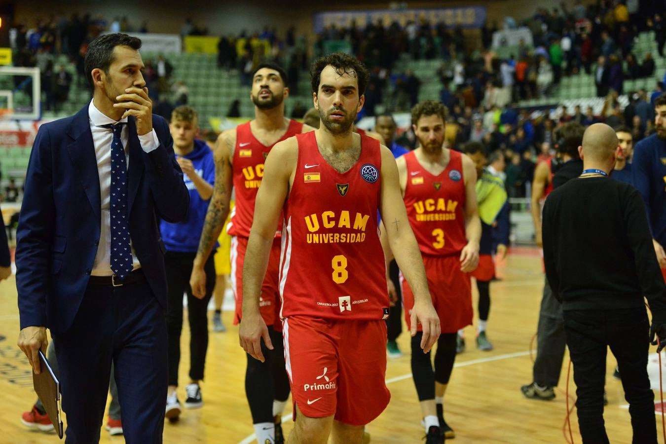 Los murcianos tendrán que ganar el próximo miércoles en La Laguna por al menos seis puntos para pasar a cuartos